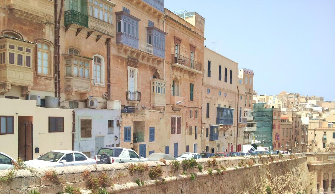 Tide 21 Savynomad Harbour Residences La Valette